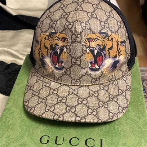 gucci keps tiger svart